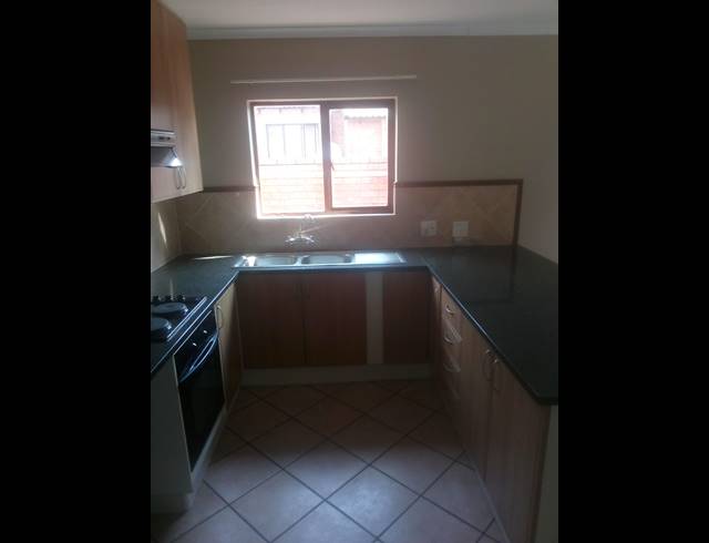 2 BEDROOM TOWNHOUSE RENTED IN BOARDWALK MEANDER